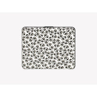 ogon big stockholm carbon aluminium credit card holder skull print