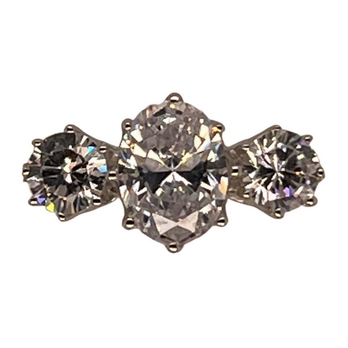 9ct gold (375) ring yellow gold 2.23g white oval cz  prong setl