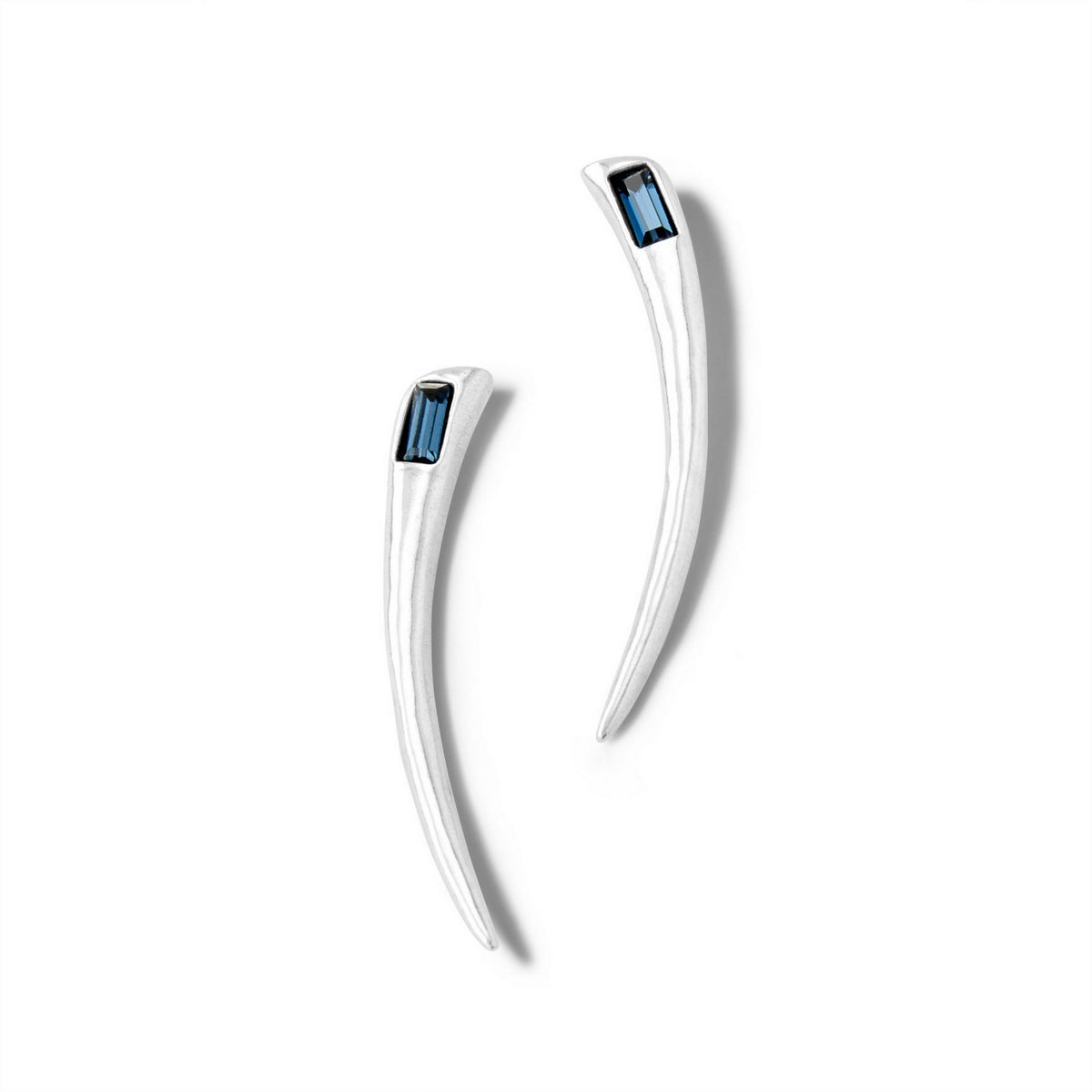uno de 50 a tickle with a feather 5mm earring in metal clad with silver with  swarovski� elements.