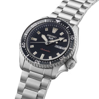seiko 5 sports skx redux in kuro black dial bracelet watch