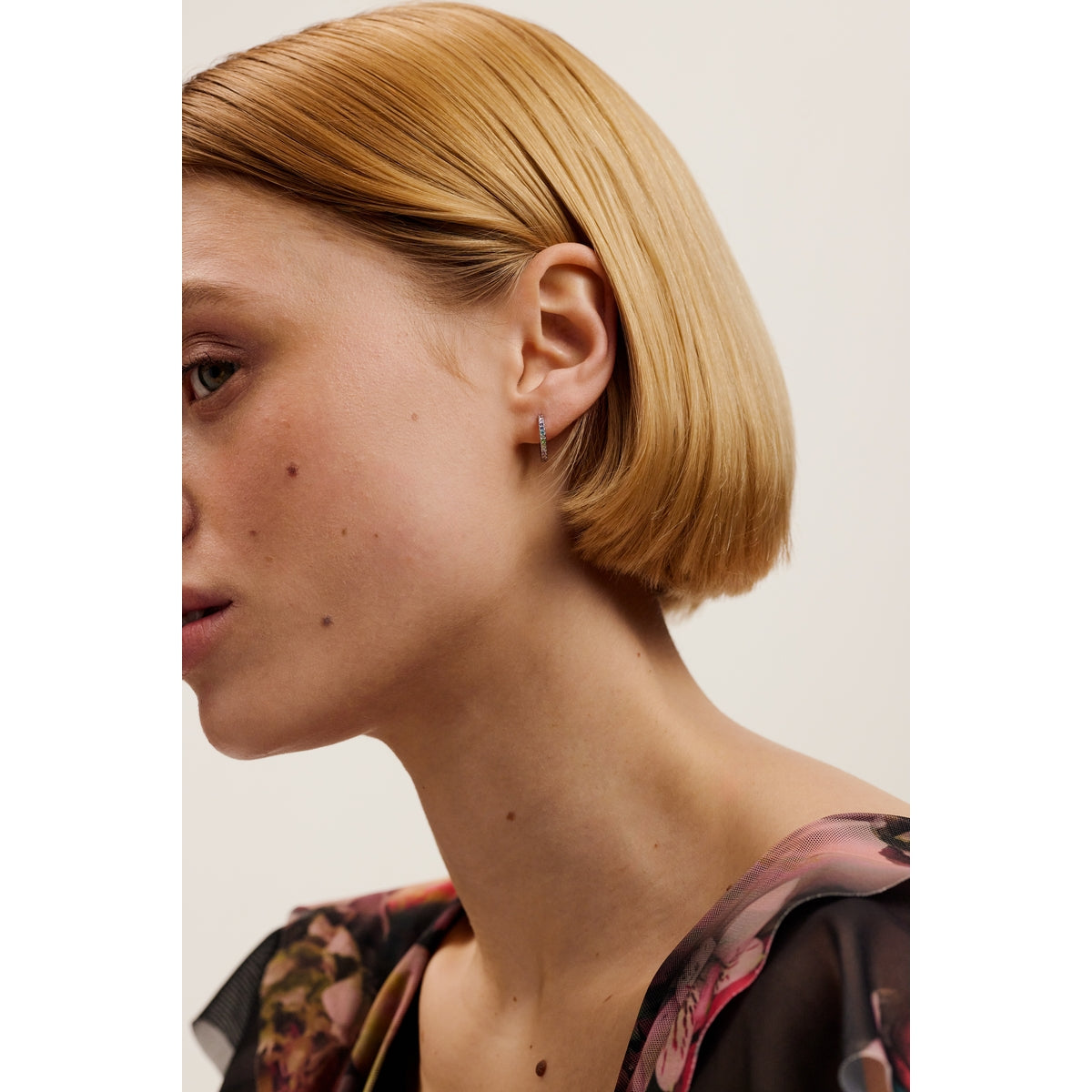 ted baker heplie: crystal hoop earrings (14mm) silver tone, rainbow crystal