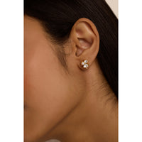 ted baker joyaa: jewel cluster stud earrings, gold tone, pearl, clear crystal