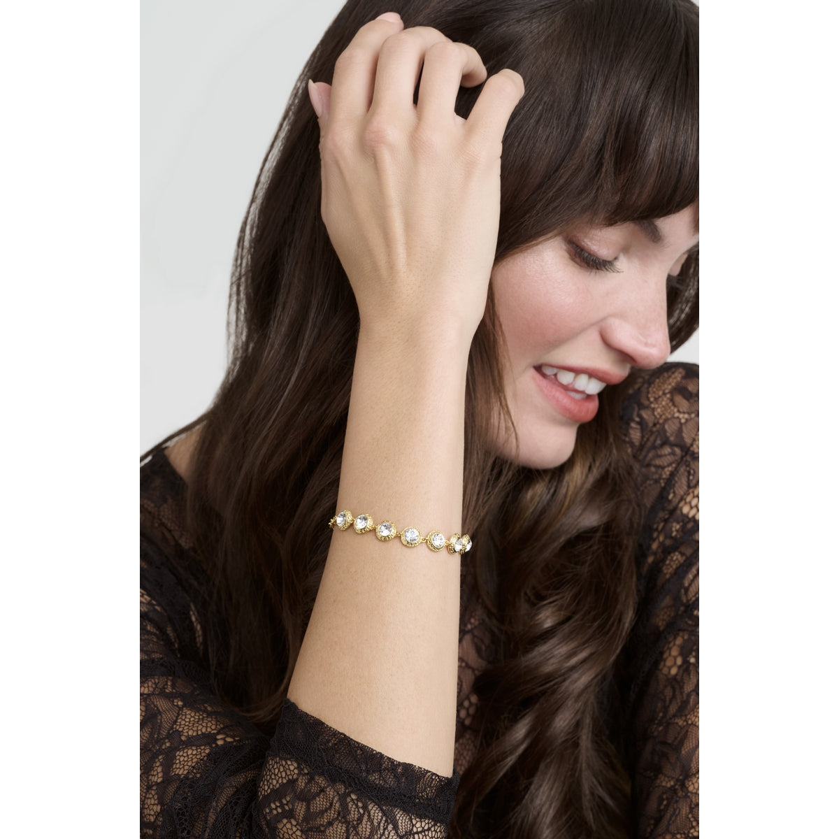ted baker solace: solitaire sparkle crystal adjustable bracelet gold tone clear crystal