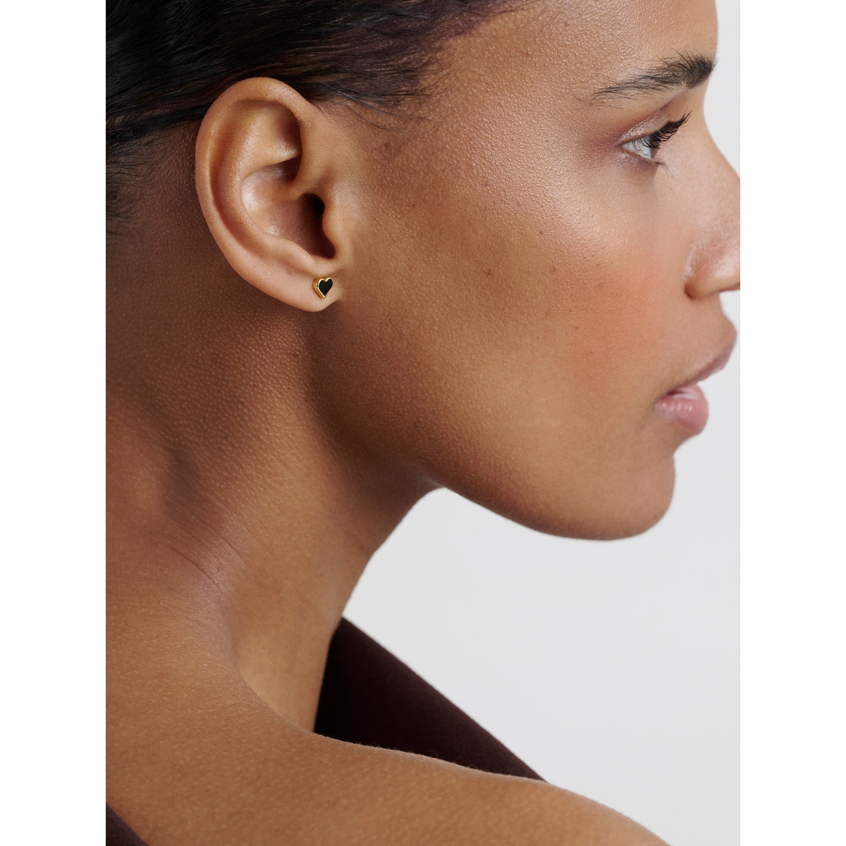 ted baker hailey: enamel heart gold tone stud earrings