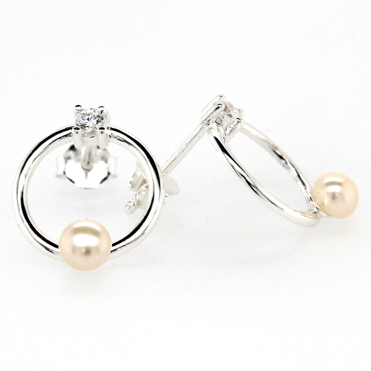 silver pearl and cz open plain circle stud earrings �