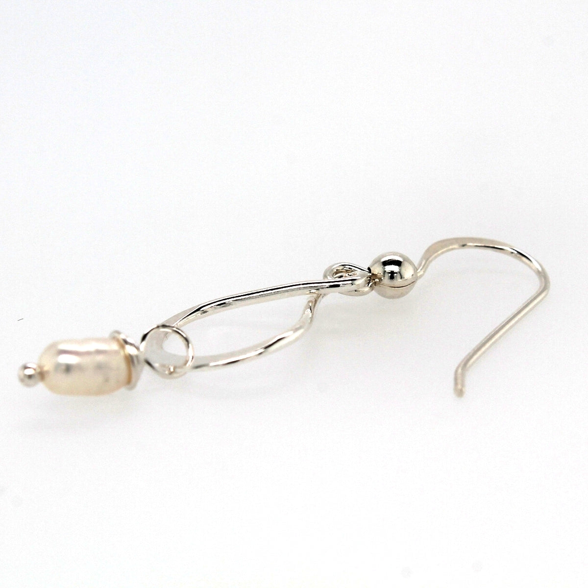 silver pearl plain twist tear drop earwire drop earrings�